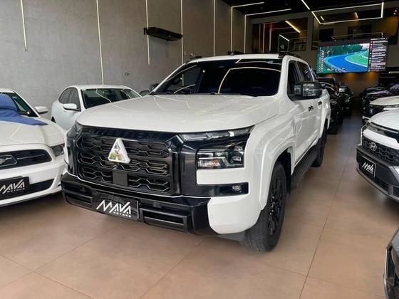 MITSUBISHI TRITON 2.4 BITURBO DIESEL CD KATANA 4X4 AUTOMÁTICO